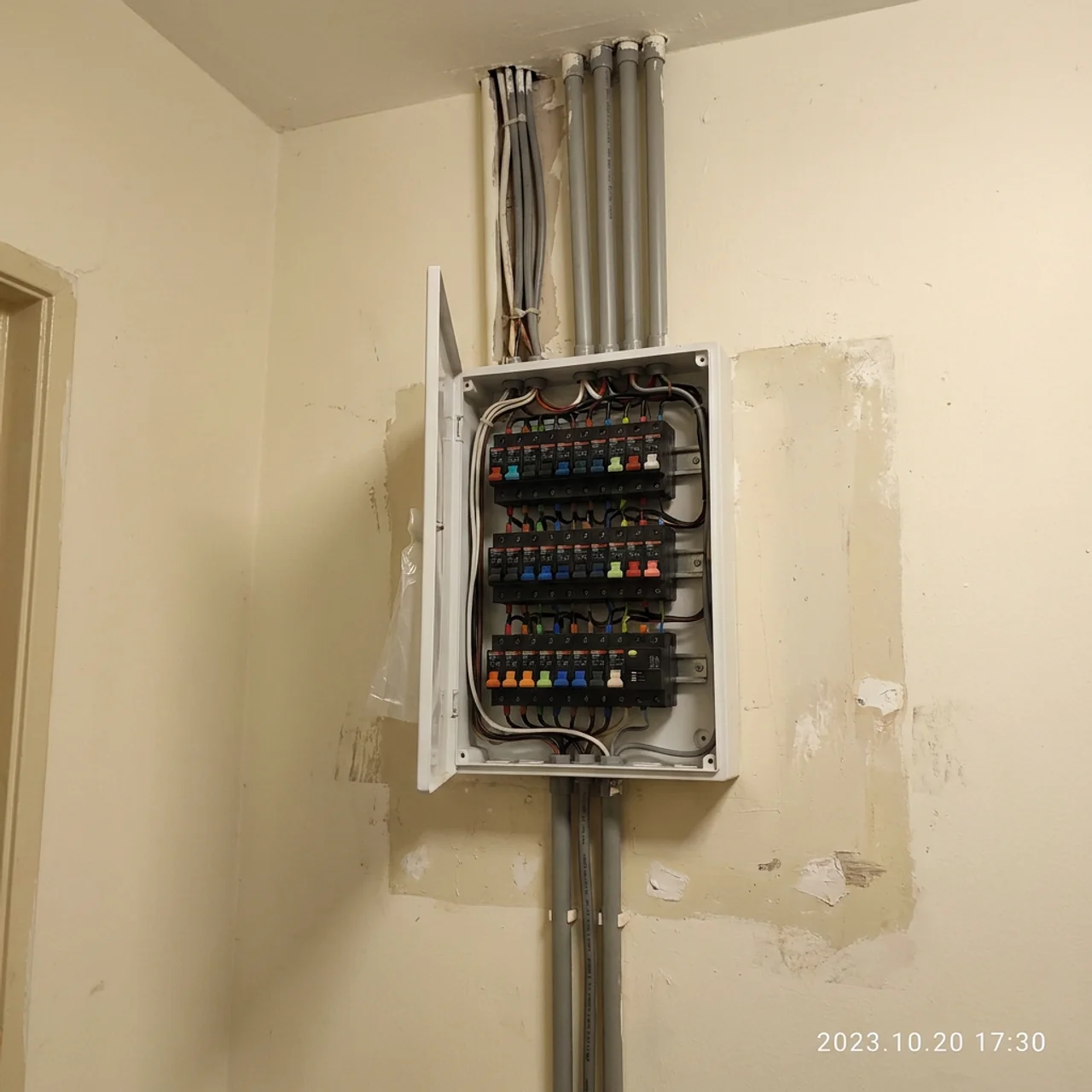 Distribution board (DB box) installed and labelled by RumahPro Malaysia electrician