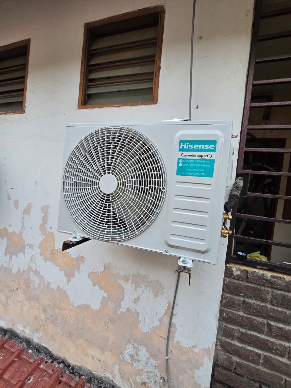 Outdoor aircond unit installation in progress, RumahPro Kuala Lumpur